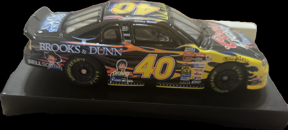 Sterling Marlin 40 Coors Light Brooks & Dunn 1999 Chevy Action 1:64 NASCAR